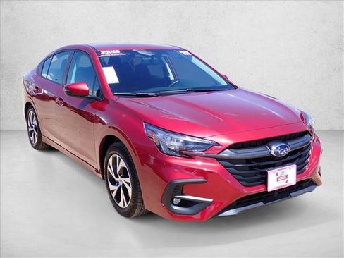 Used 2025 Subaru Legacy Premium AWD/4WD image 4