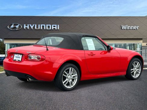 Used 2009 MAZDA MX-5 Miata Sport w/ Convenience Pkg RWD image 4