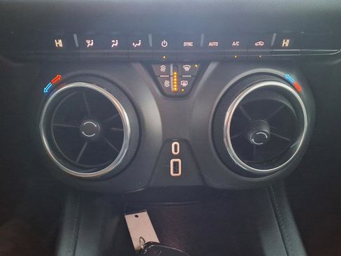 Used 2020 Chevrolet Blazer LT image 28