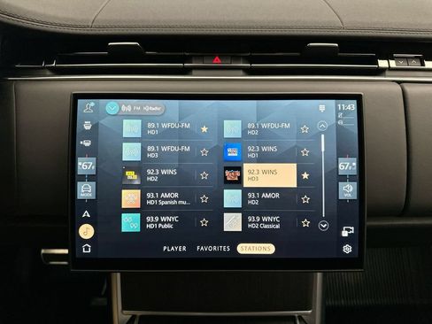 Certified 2025 Land Rover Range Rover SE AWD/4WD image 27