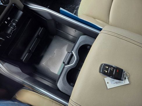 Used 2019 RAM 2500 Big Horn image 35