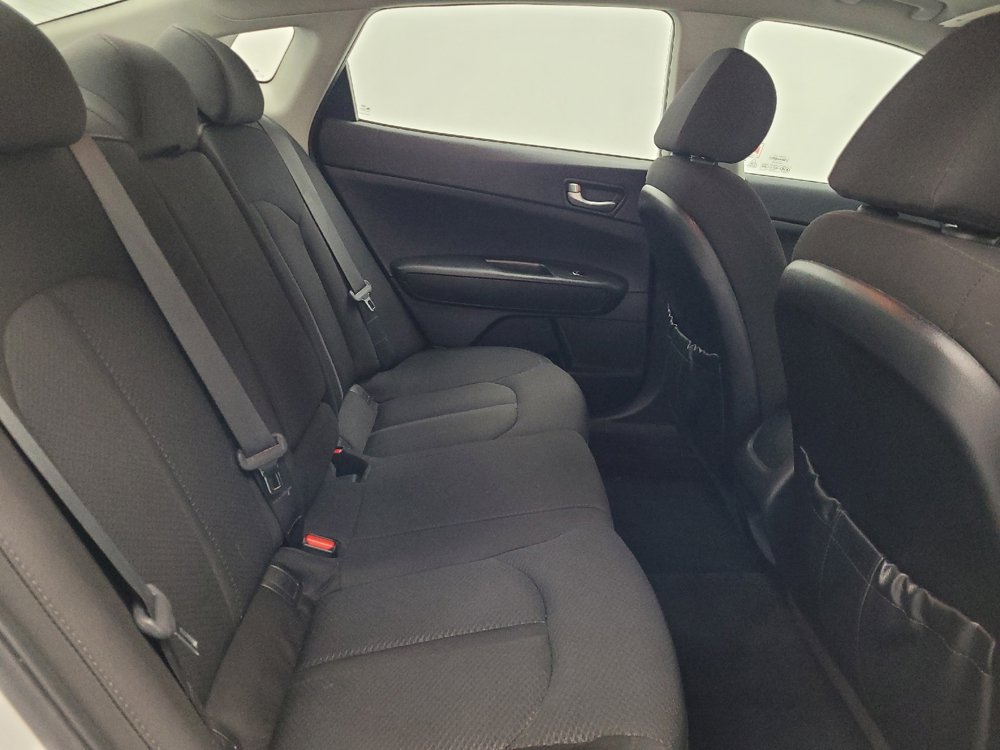 Used 2017 Kia Optima LX FWD image 19