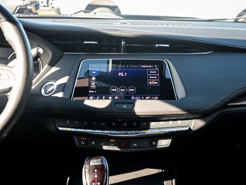 Used 2022 Cadillac XT4 Sport w/ Comfort Package image 30