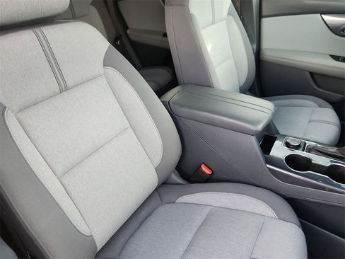 Used 2022 Chevrolet Blazer LT w/ LPO, Black Grille Bar Package image 26