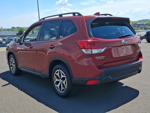 Certified 2022 Subaru Forester Premium w/ Popular Package #2 AWD/4WD image 4