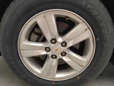 Used 2020 Chevrolet Trax LS FWD image 31