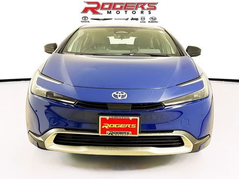 New 2026 Toyota Prius Plug-In Hybrid image 2