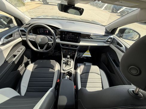 New 2026 Volkswagen Taos SEL AWD/4WD image 9