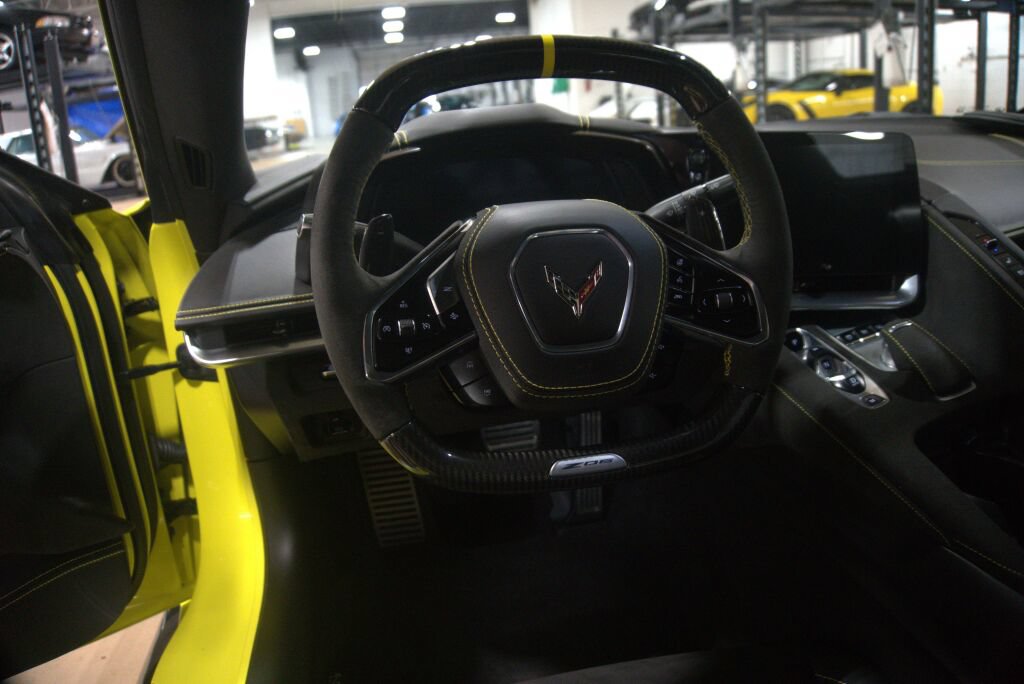 Used 2024 Chevrolet Corvette Z06 RWD image 38