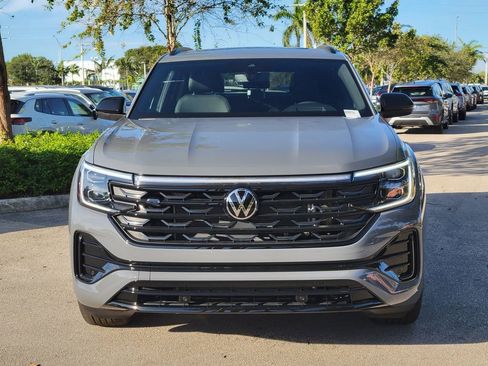New 2026 Volkswagen Atlas Cross Sport SEL R-Line image 2