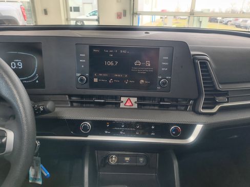 Used 2024 Kia Sportage LX image 12