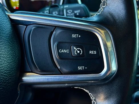 Used 2023 Jeep Wrangler Unlimited Sahara w/ Cold Weather Group AWD/4WD image 20