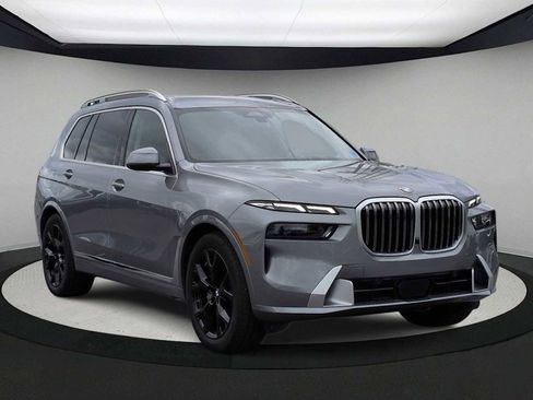Used 2026 BMW X7 xDrive40i AWD/4WD image 2