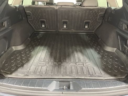 Used 2020 Subaru Outback Limited w/ Popular Package #2 image 7