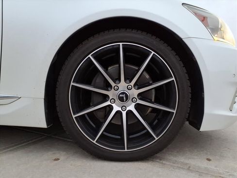 Used 2014 Lexus LS 460 image 9