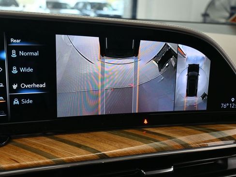 Used 2021 Cadillac Escalade Sport Platinum w/ LPO, ONYX Package image 28