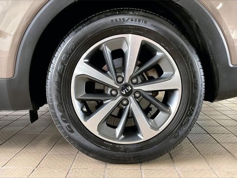 Used 2019 Kia Sorento EX w/ EX Touring Package image 33