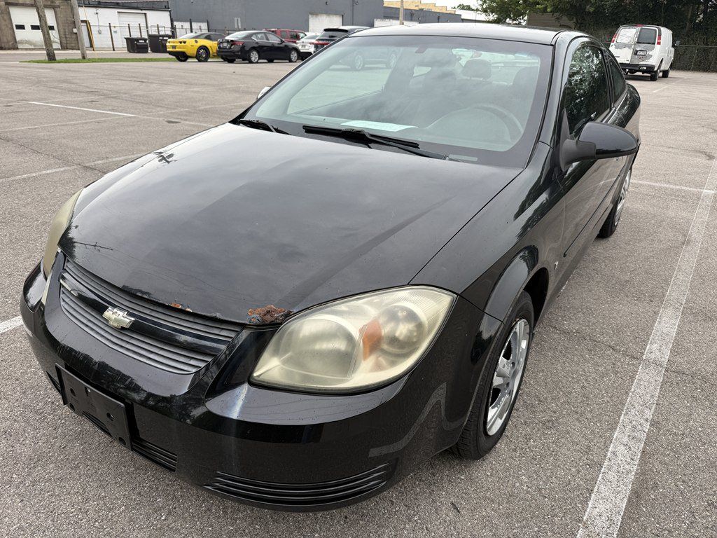 Used 2009 Chevrolet Cobalt LT FWD image 2