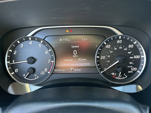 Used 2022 Nissan Frontier SV image 27