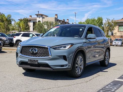 Used 2023 INFINITI QX50 Luxe FWD image 8