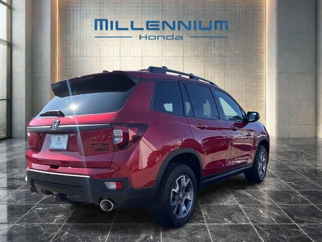 Certified 2023 Honda Passport TrailSport image 5