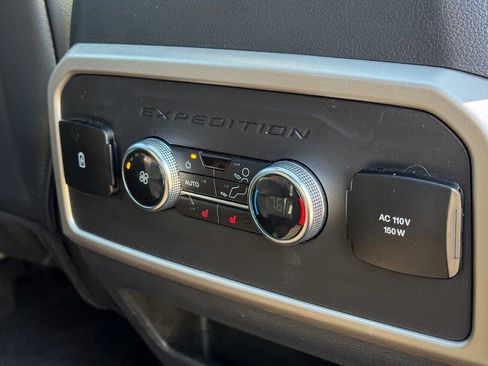 Used 2023 Ford Expedition Limited AWD/4WD image 20