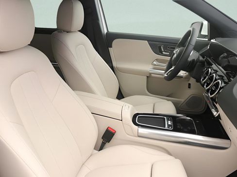Certified 2026 Mercedes-Benz GLA 250 image 27