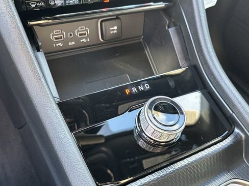 New 2025 Jeep Grand Cherokee Altitude image 27