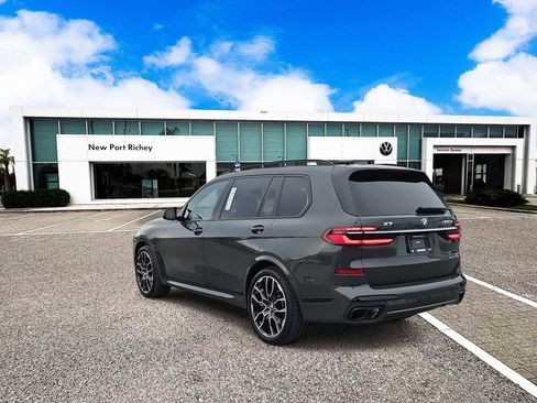 Used 2023 BMW X7 M60i w/ Executive Package image 6