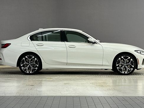 Used 2026 BMW 330i Sedan w/ Premium Package RWD image 7