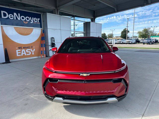 Used 2024 Chevrolet Equinox EV LT AWD/4WD image 3