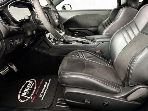 Used 2021 Dodge Challenger SRT Hellcat w/ Plus Package image 18