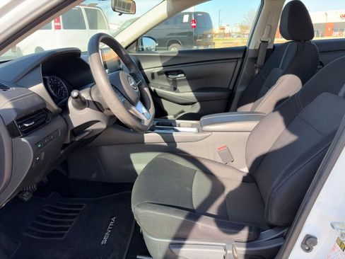 Used 2024 Nissan Sentra SV image 14