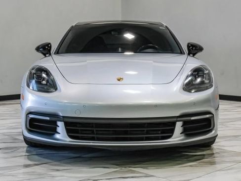 Used 2018 Porsche Panamera 4 AWD/4WD image 9