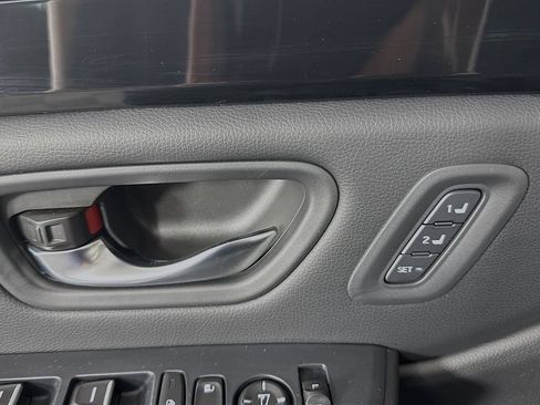 Used 2023 Honda Pilot Touring image 23