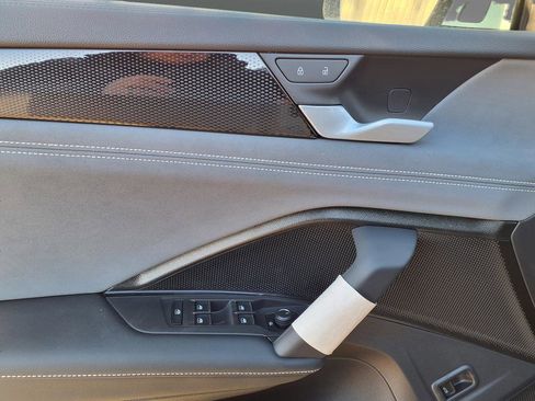 New 2026 Volkswagen Tiguan SE image 43