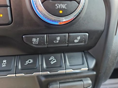 Used 2019 GMC Sierra 1500 AT4 w/ AT4 Premium Package AWD/4WD image 30