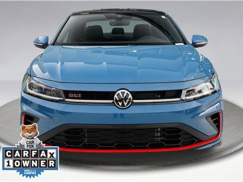Used 2025 Volkswagen Jetta GLI Autobahn FWD image 2