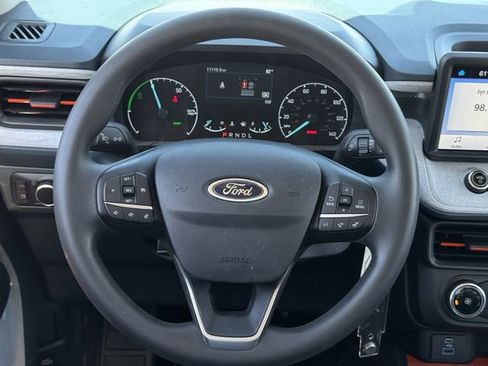 Certified 2024 Ford Maverick XLT image 12