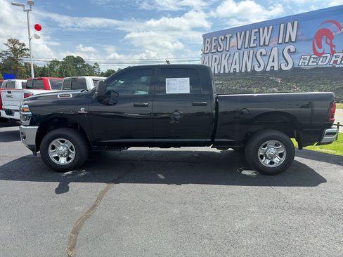 Used 2025 RAM 2500 Tradesman w/ Chrome Appearance Group AWD/4WD image 29