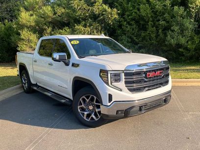 Used 2022 GMC Sierra 1500 SLT w/ SLT Premium Package