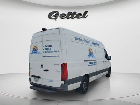 Used 2021 Freightliner Sprinter 2500 RWD image 5