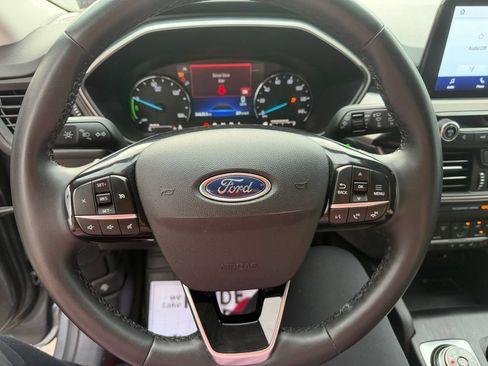 Used 2021 Ford Escape SE w/ SE Sport Appearance Package AWD/4WD image 15