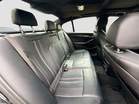 Used 2018 BMW 530e image 29