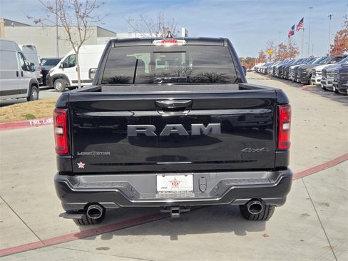 New 2026 RAM 1500 4x4 Crew Cab image 4
