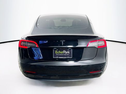 Used 2021 Tesla Model 3 Standard Range Plus image 7
