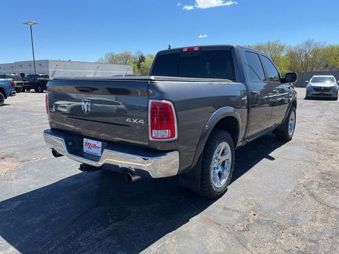 Used 2017 RAM 1500 Laramie AWD/4WD image 4