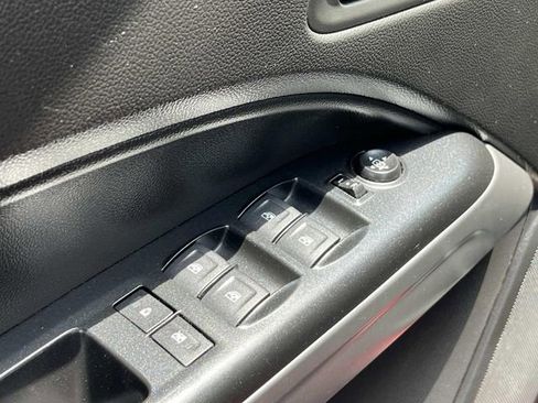 Used 2019 Chevrolet Colorado LT RWD image 25