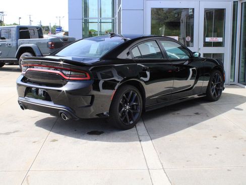 Used 2020 Dodge Charger R/T w/ Blacktop Package RWD image 6