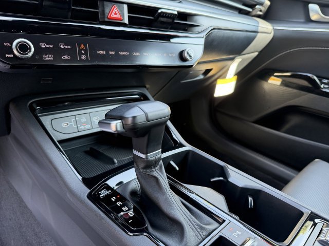Certified 2025 Kia K5 GT-Line FWD image 28